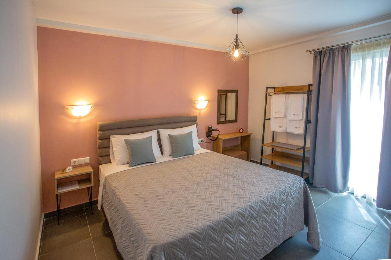 Privileged Hotel de apartamente Néa Péramos